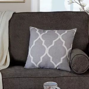 Elrene

Medalia Print Linen Blend 18" Square Decor